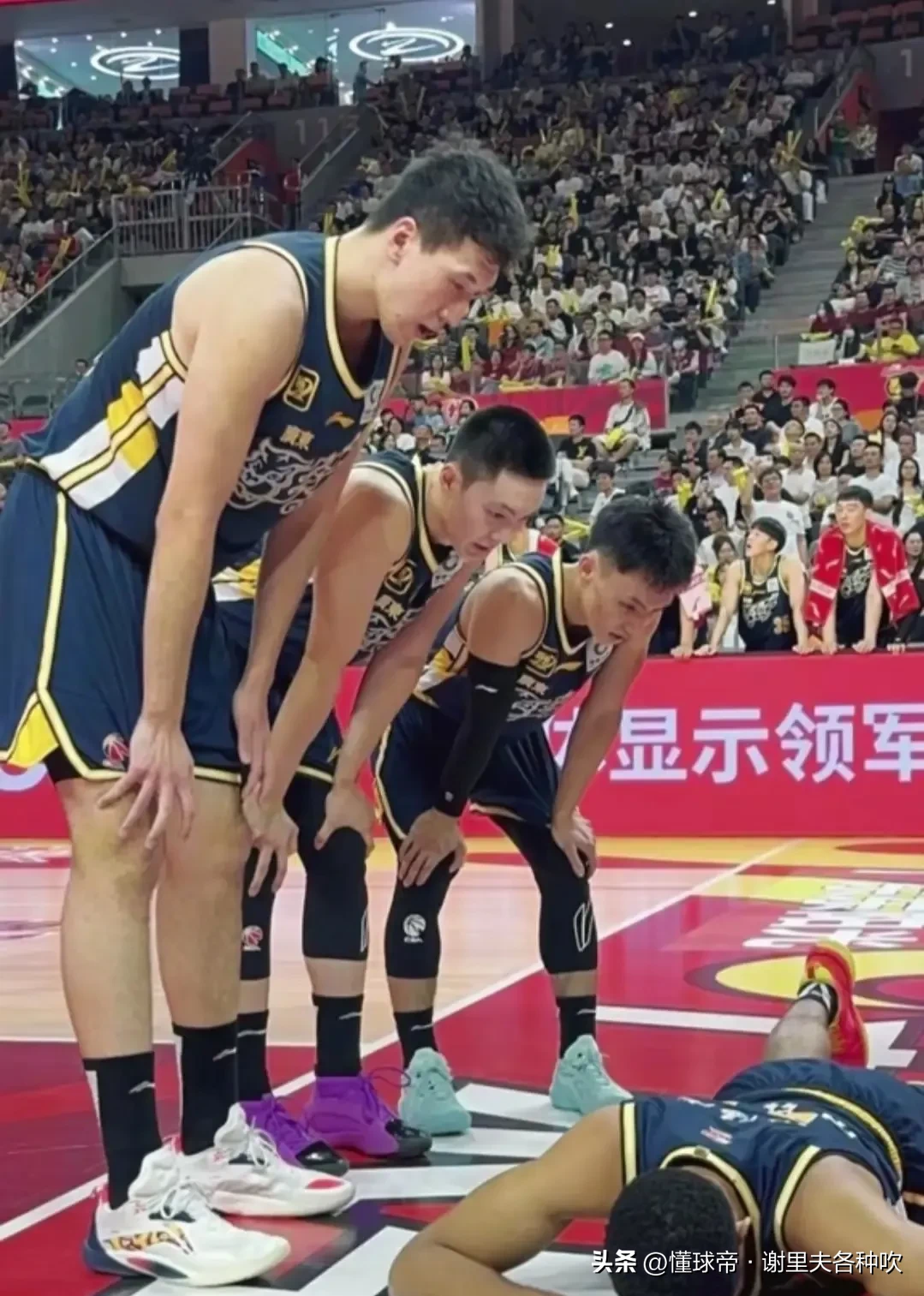 3377.com -包含广东宏远发布备战花絮,冲刺阶段远射贴柱,NBA常规赛任务艰巨,训练强度明显提升的词条